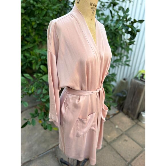 NWOT Quince Blush Pink Silk Long Sleeve Above the Knee Wrap Robe Size One Size - Picture 5 of 13